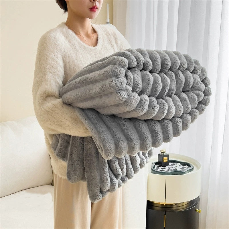 Ultra-Soft Plush Blanket - Comfort for Every Occasion
