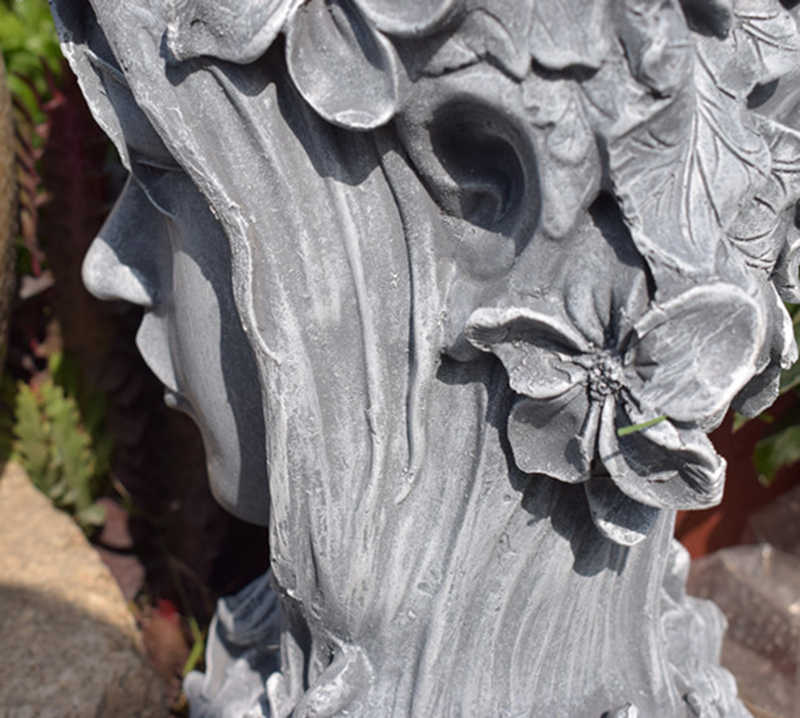 Nordic Venus Statue - Elegant Succulent Holder