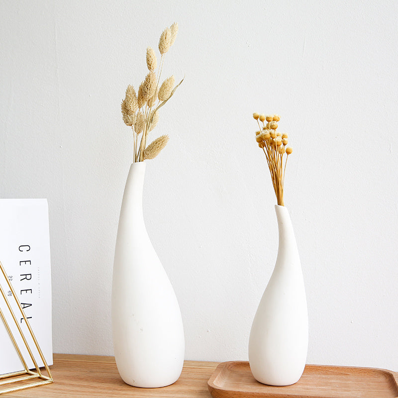 Modern Ceramic Vase - Perfect for Dried Flowers