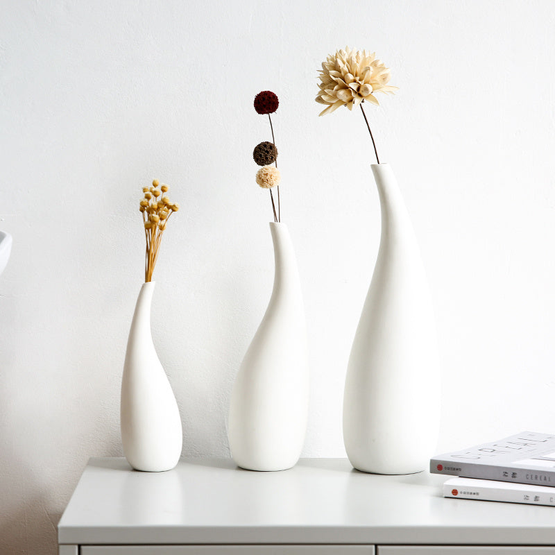 Modern Ceramic Vase - Perfect for Dried Flowers
