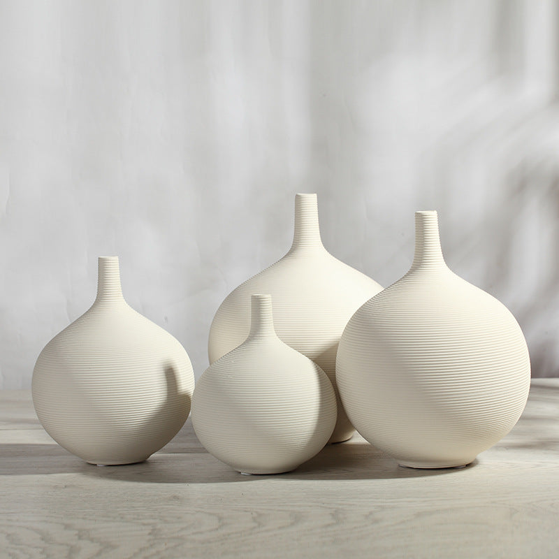 Elegant White Porcelain Flower Vase - Modern Home Decor