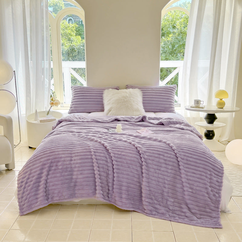 Ultra-Soft Plush Blanket - Comfort for Every Occasion