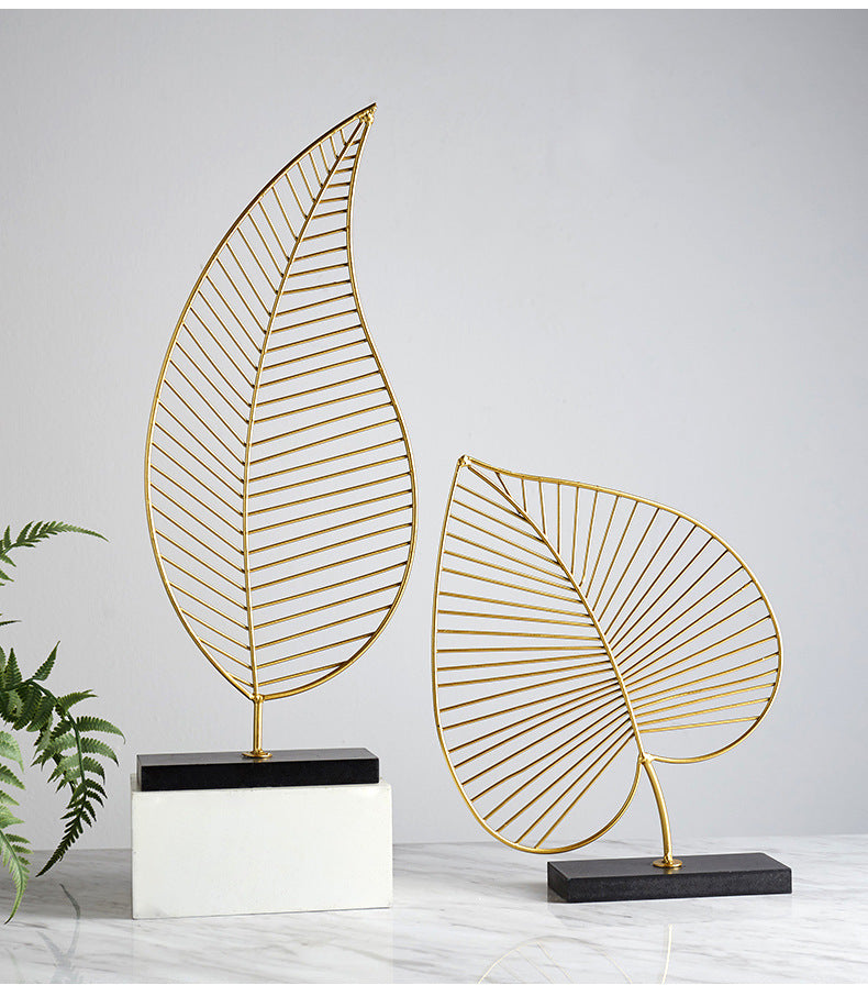 Leaf Decor - Elegant Accent for Your Living Space