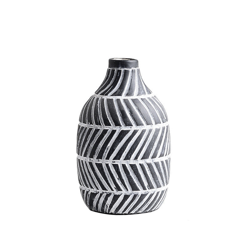 Elegant Ceramic Vase - Modern Decor for Any Space