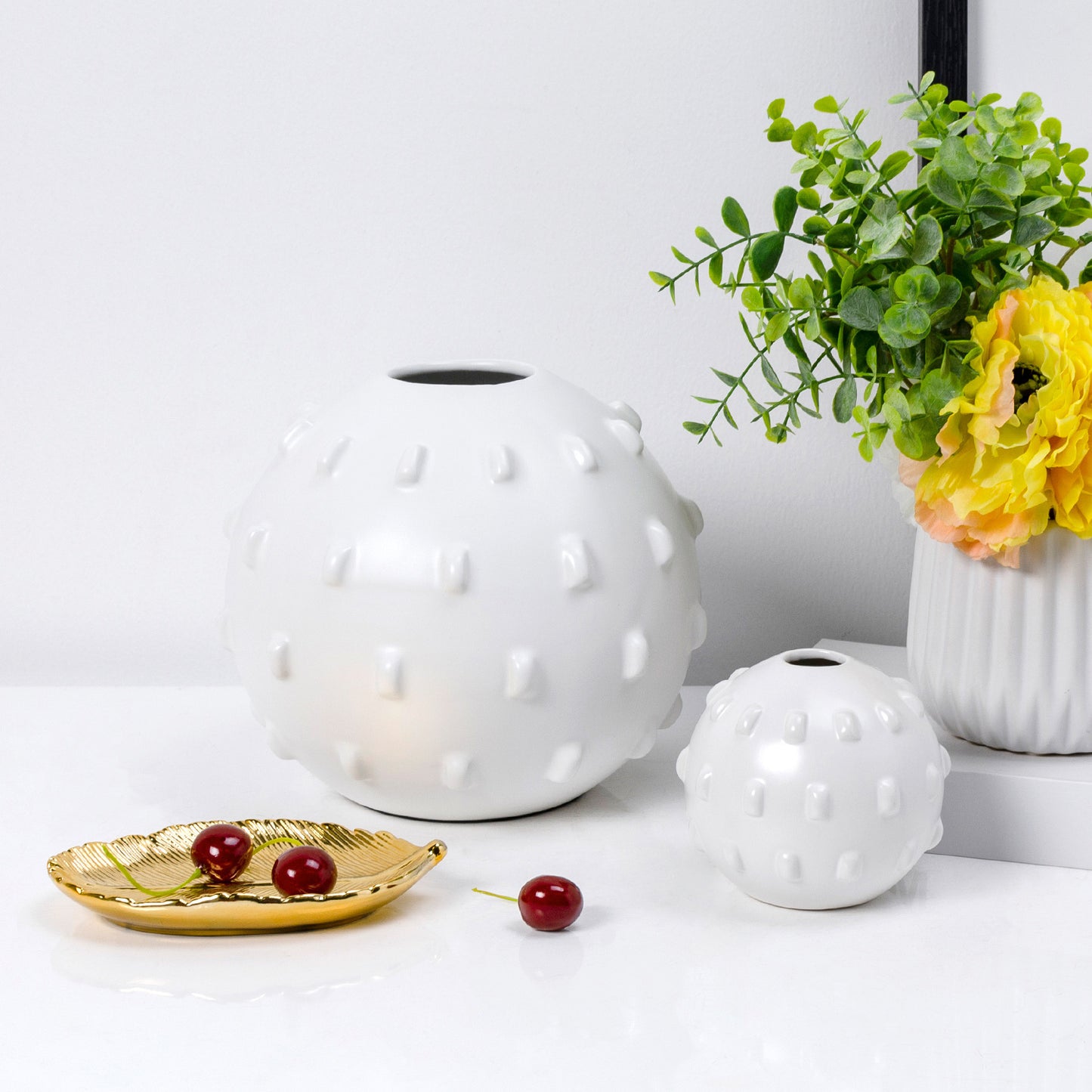 Matte Round Ceramic Vases - Elegant Home Décor