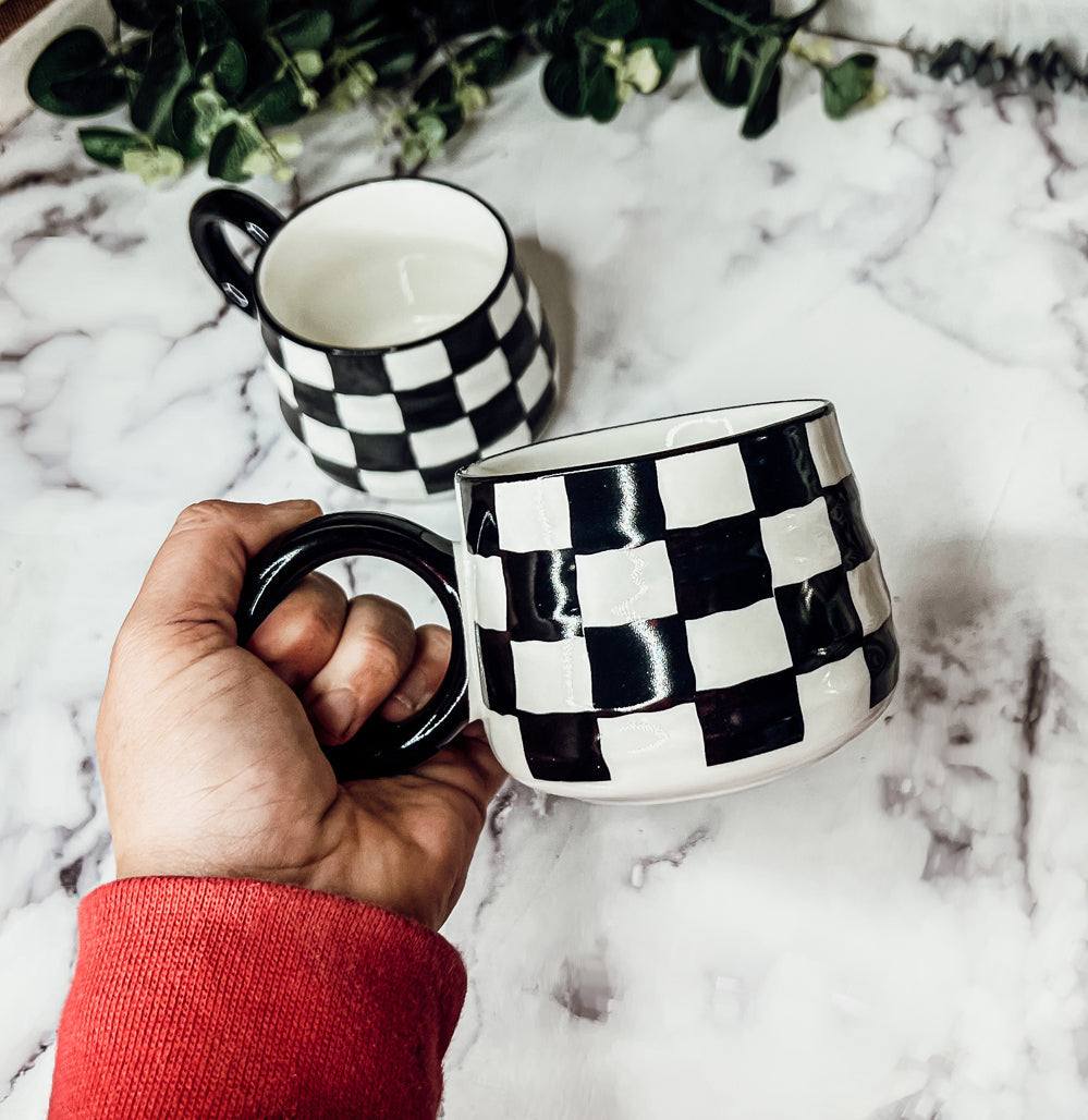 Retro Checkered Coffee Mug - Artisan Crafted & Durable