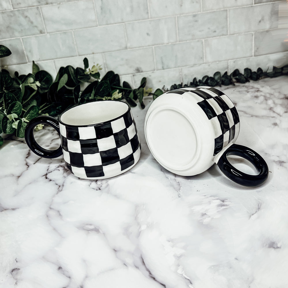 Retro Checkered Coffee Mug - Artisan Crafted & Durable