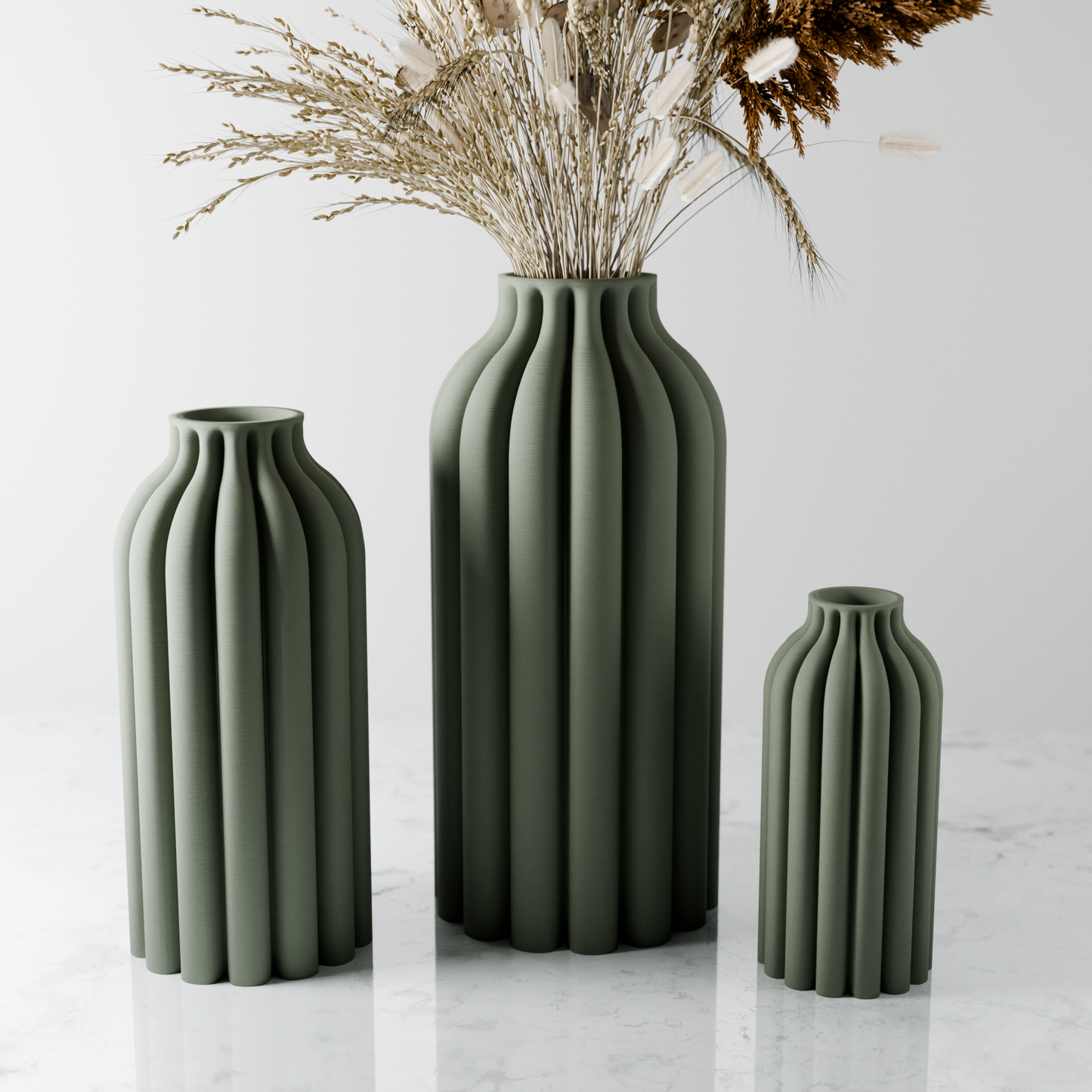 Elegant Pillar Vase - Timeless Design for Any Space