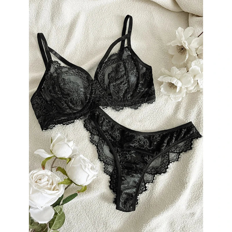 Lace Underwire Bra & Brazilian Panties Set - Sexy Style