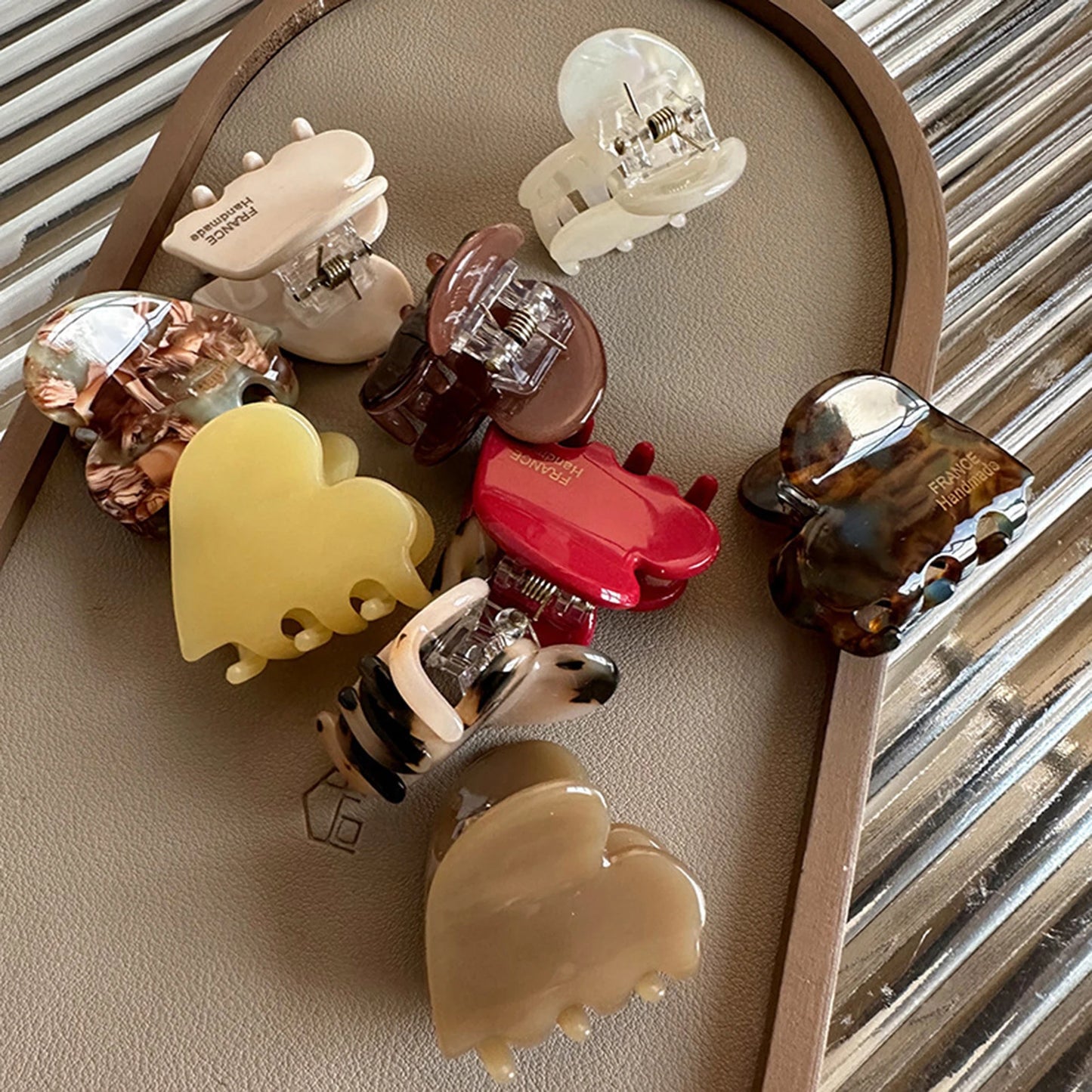 Heart Shaped Hair Claw - Effortless Style for Any Occasion