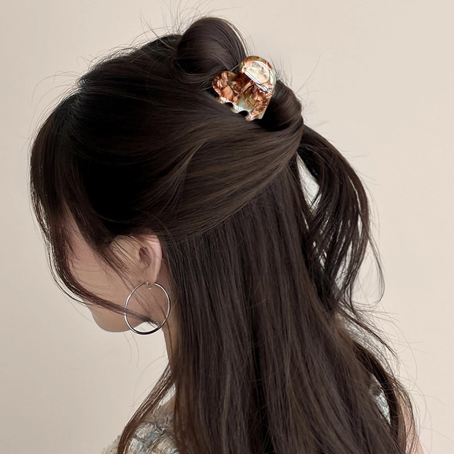 Heart Shaped Hair Claw - Effortless Style for Any Occasion