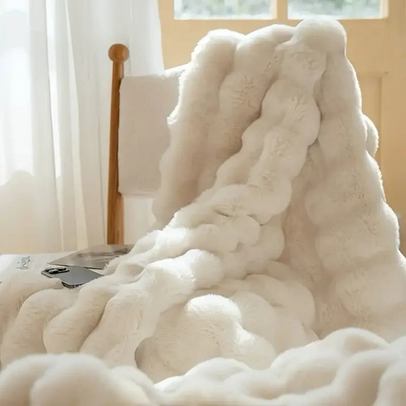 Cozy Faux Rabbit Fleece Blanket - Soft & Warm Comfort