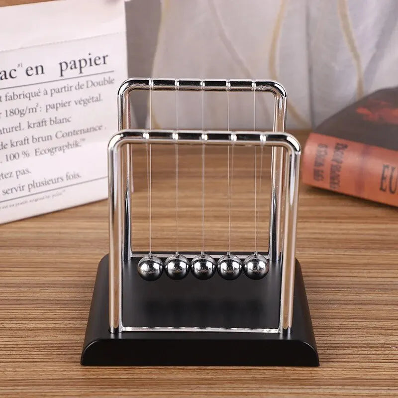 Newton's Cradle - Stress Relief & Physics Education Toy