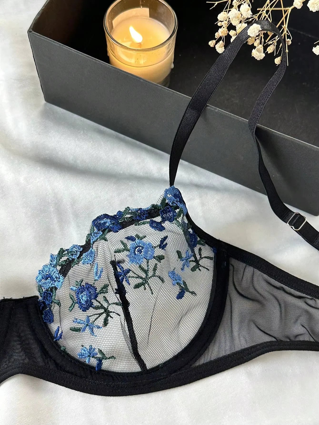 Floral Lace Babydoll Set - Elegant & Sensual Design