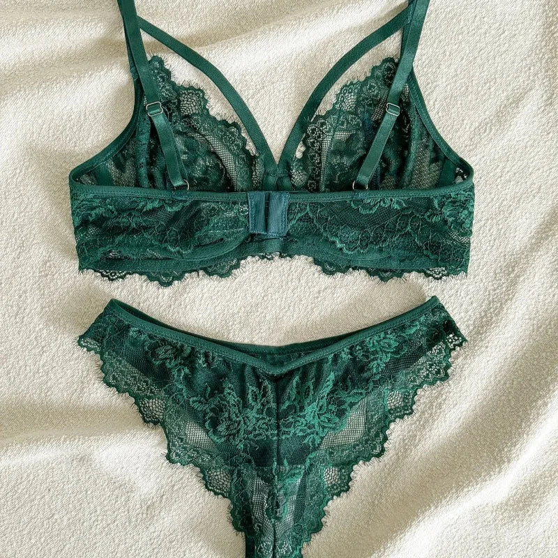 Lace Underwire Bra & Brazilian Panties Set - Sexy Style