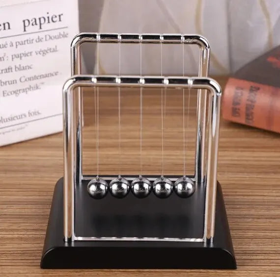 Newton's Cradle - Stress Relief & Physics Education Toy