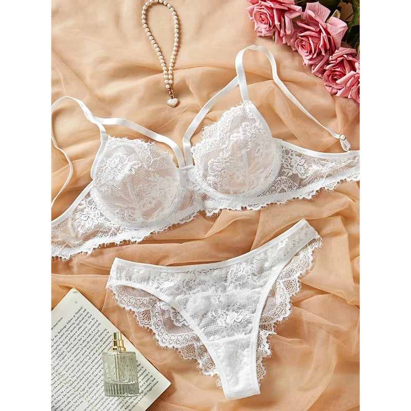 Lace Underwire Bra & Brazilian Panties Set - Sexy Style