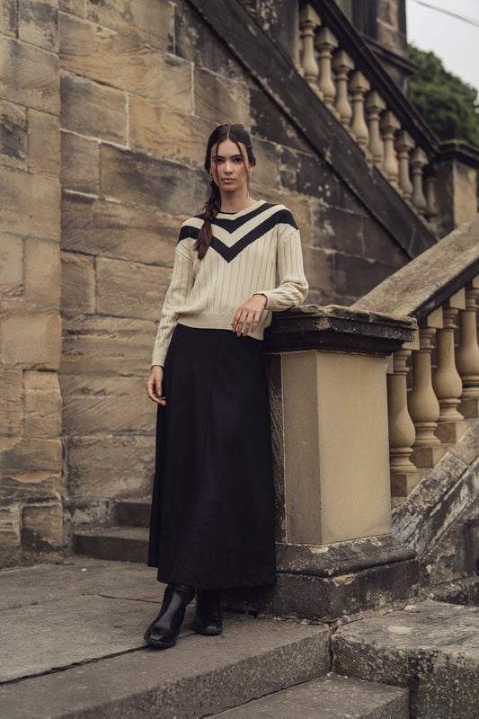 V Neck Stripe Sweater-Cream/Black