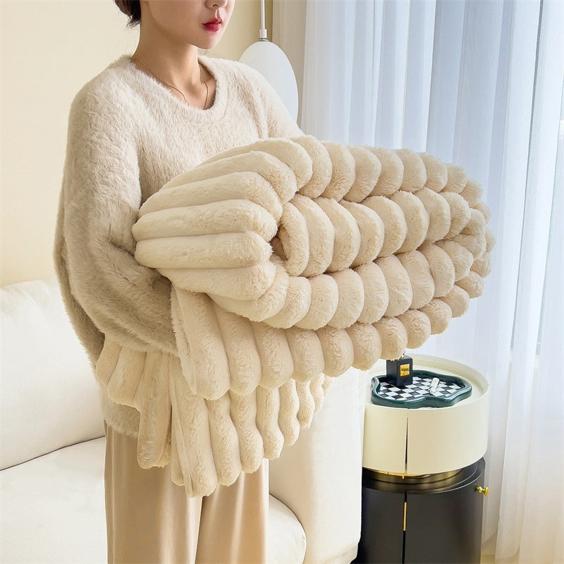 Ultra-Soft Plush Blanket - Comfort for Every Occasion