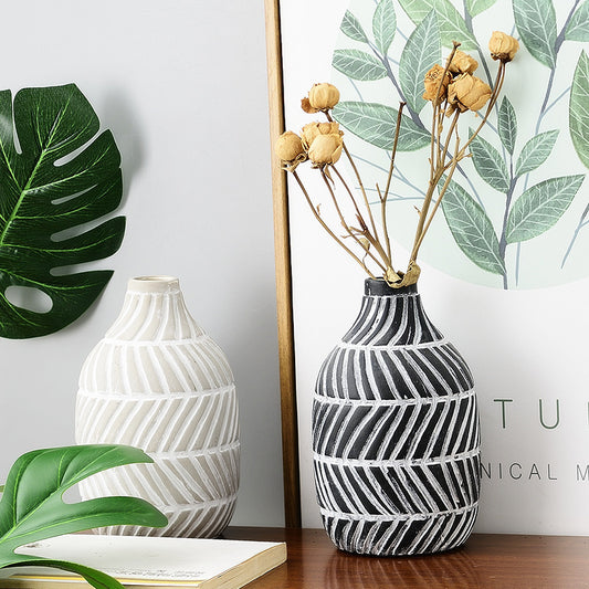 Elegant Ceramic Vase - Modern Decor for Any Space