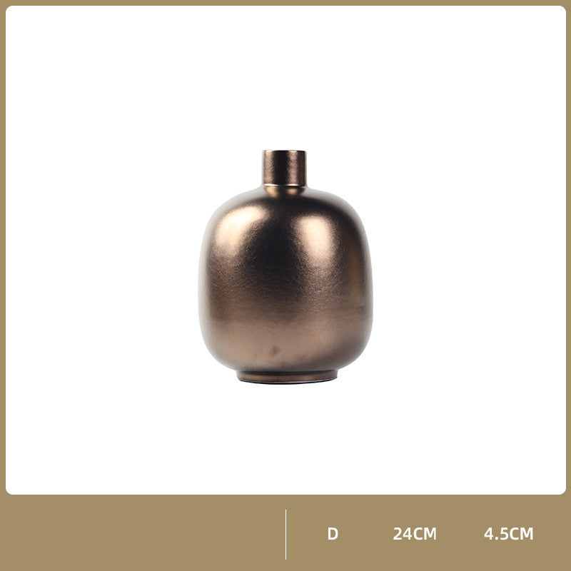 Elegant Golden Ceramic Vase - Modern Floral Decor