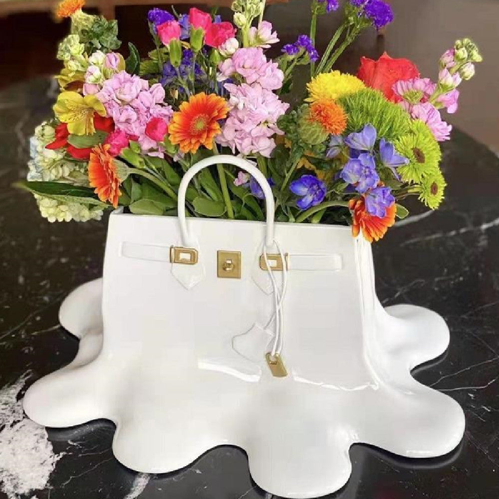 Chic Resin Bag Vase - Perfect for Floral Arrangements