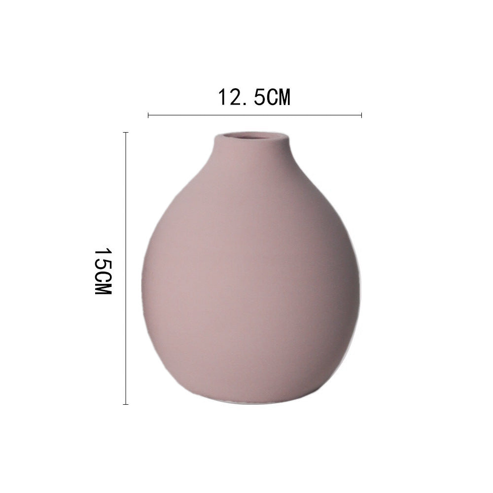 Ceramic Vase - Elevate Your Flower Arrangements