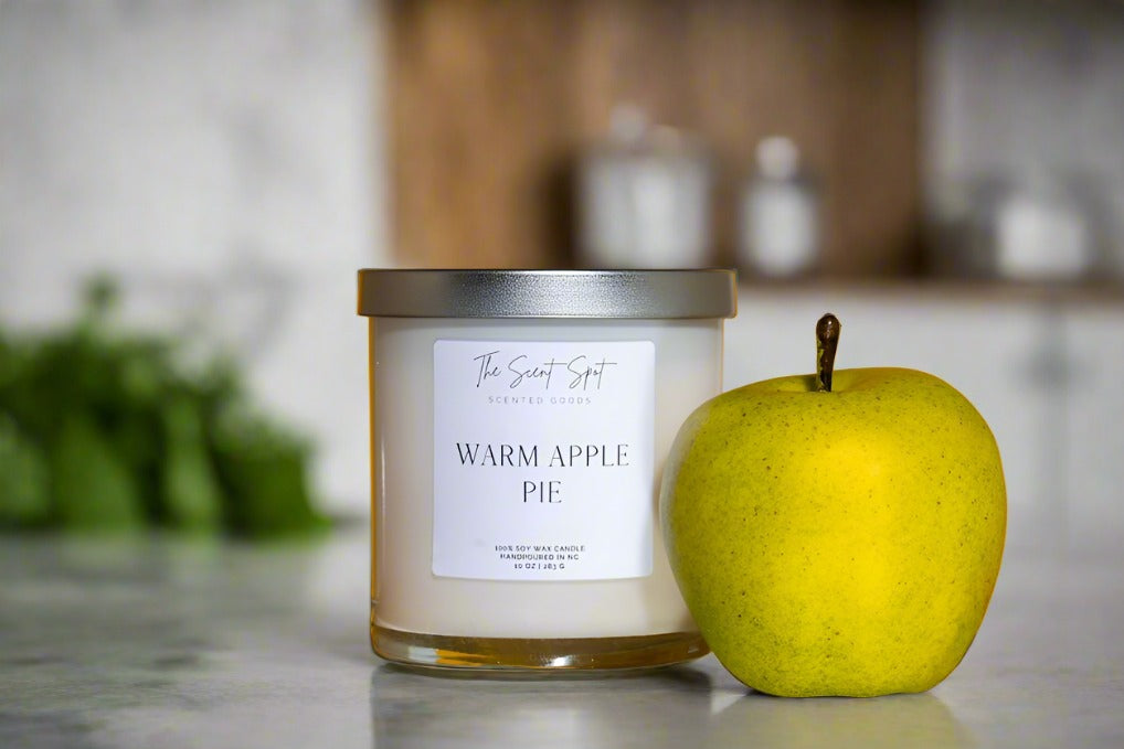 Warm Apple Pie Candle - Cozy Ambiance for Any Room